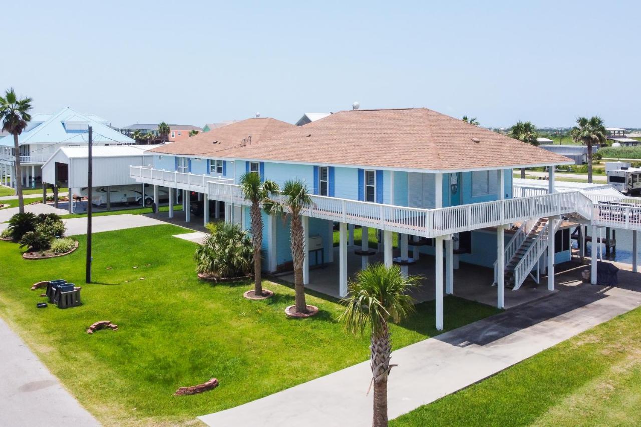 Bayside Bliss Villa Crystal Beach Exterior photo